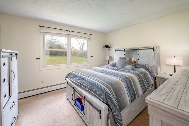 52 Cimarron Road, Middletown, CT 06457