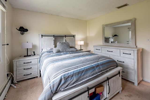 52 Cimarron Road, Middletown, CT 06457