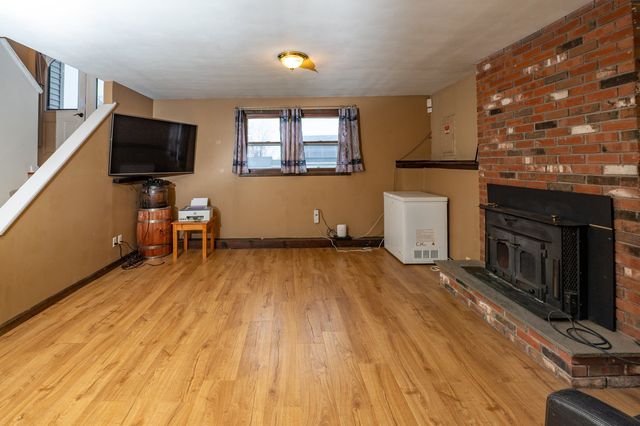 52 Cimarron Road, Middletown, CT 06457