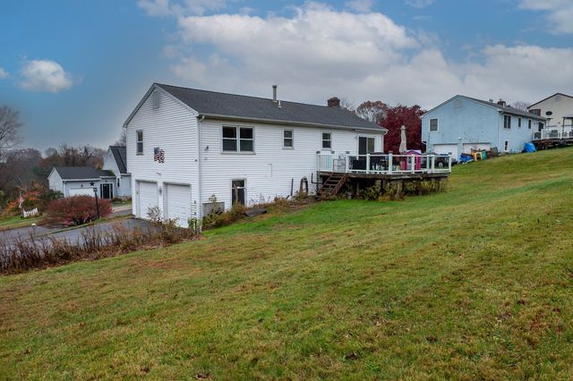 52 Cimarron Road, Middletown, CT 06457