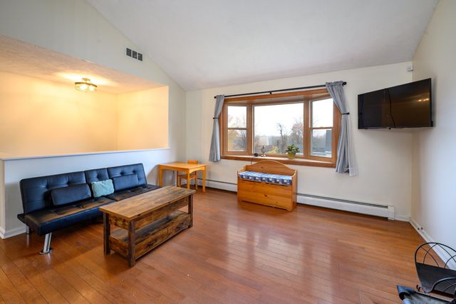 52 Cimarron Road, Middletown, CT 06457