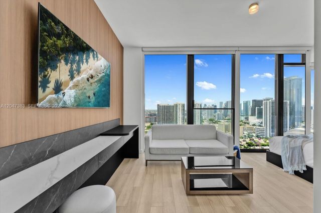 20 NE 11th Street 3105, Miami, FL 33132