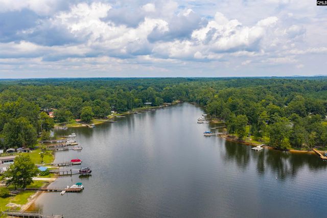 2068 Blacksgate E, Prosperity, SC 29127