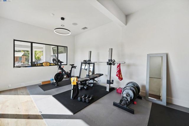 140 South Ct, Alamo, CA 94507
