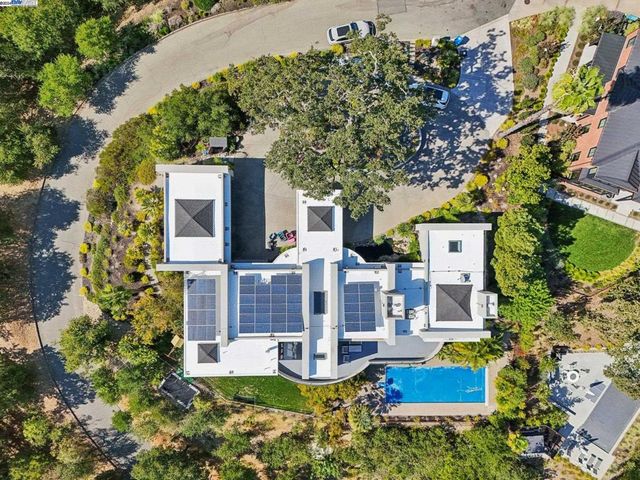 140 South Ct, Alamo, CA 94507