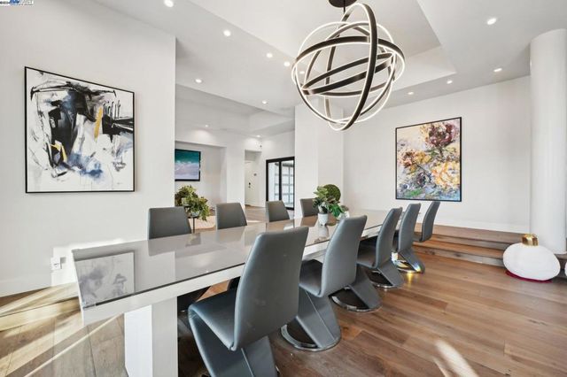 140 South Ct, Alamo, CA 94507