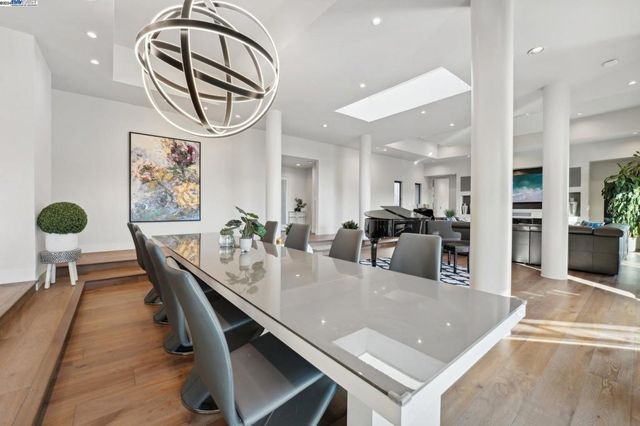 140 South Ct, Alamo, CA 94507
