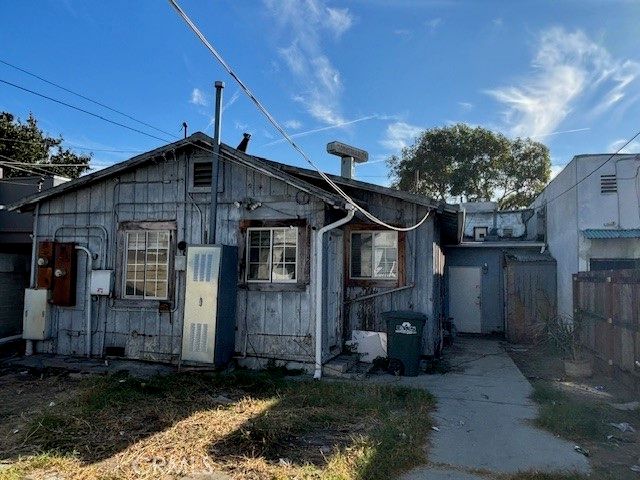 3841 Tweedy Boulevard, South Gate, CA 90280