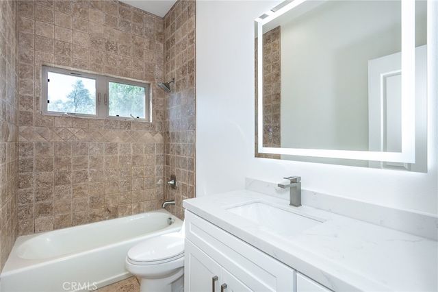 30903 Carmen, Canyon Country, CA 91390