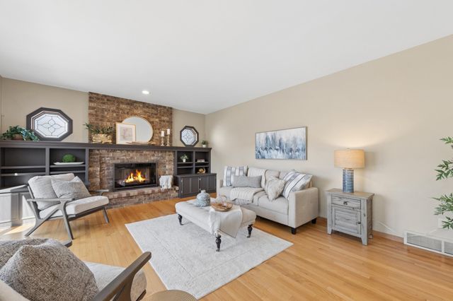 1363 Chatterton Road, Eagan, MN 55123