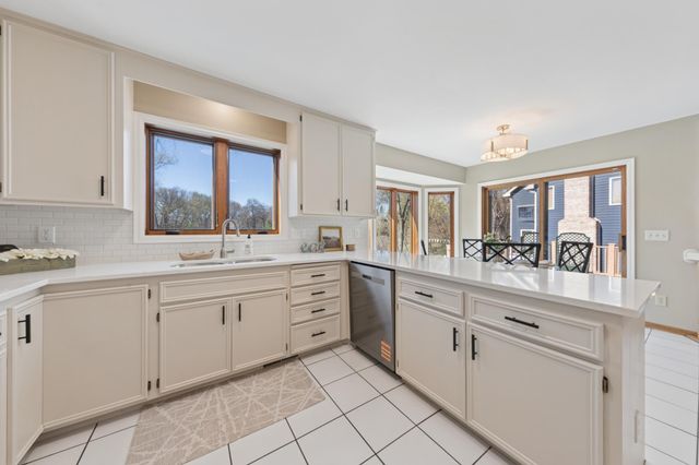 1363 Chatterton Road, Eagan, MN 55123