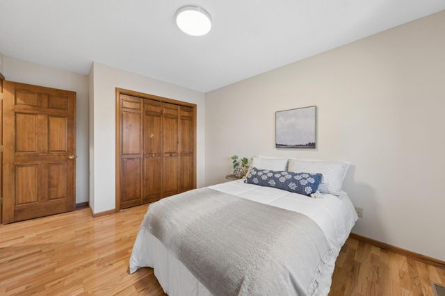 1363 Chatterton Road, Eagan, MN 55123