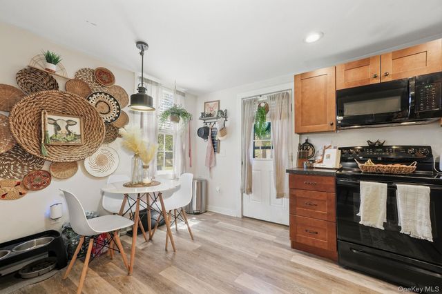 417-419 Old Indian Road, Milton, NY 12547