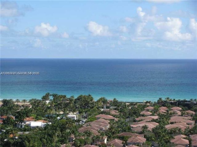 19355 Turnberry Way 22C, Aventura, FL 33180
