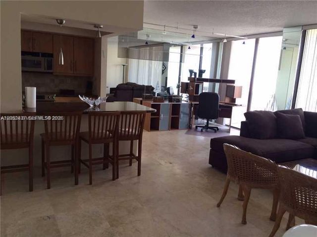 19355 Turnberry Way 22C, Aventura, FL 33180