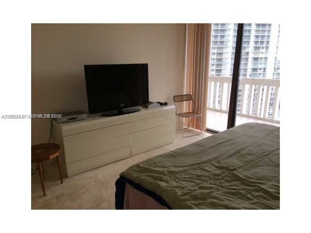 19355 Turnberry Way 22C, Aventura, FL 33180