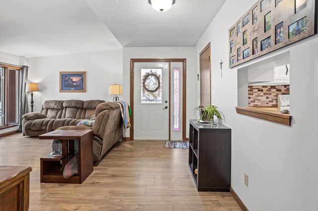 302 Sheyenne Street, Horace, ND 58047