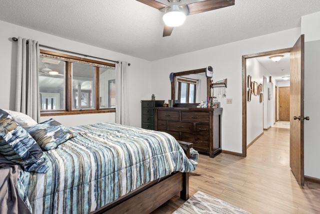 302 Sheyenne Street, Horace, ND 58047