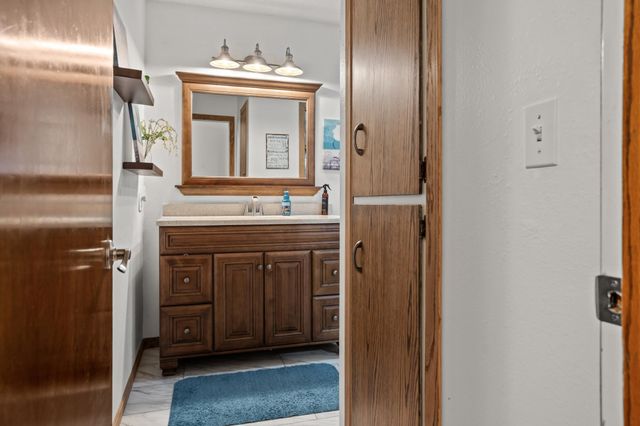 302 Sheyenne Street, Horace, ND 58047