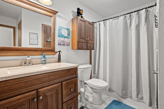 302 Sheyenne Street, Horace, ND 58047