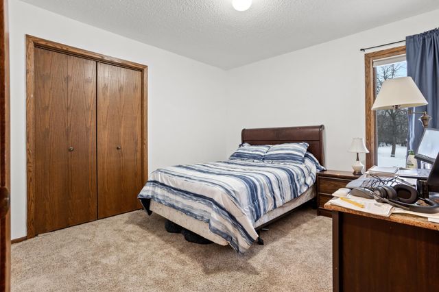 302 Sheyenne Street, Horace, ND 58047