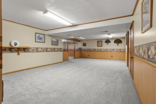 302 Sheyenne Street, Horace, ND 58047