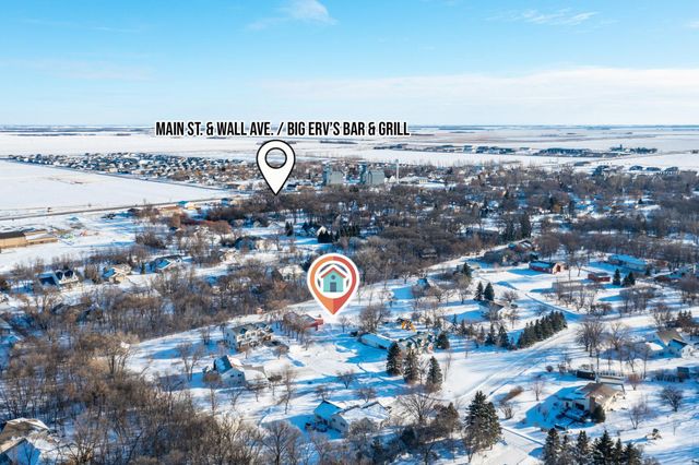 302 Sheyenne Street, Horace, ND 58047