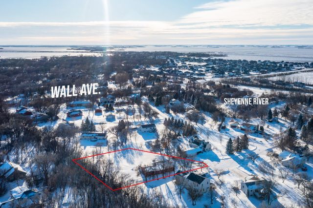 302 Sheyenne Street, Horace, ND 58047