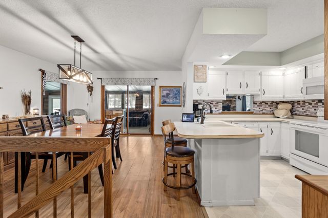 302 Sheyenne Street, Horace, ND 58047