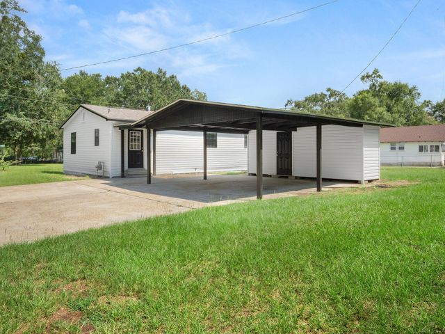 502 Vine St, Deridder, LA 70634