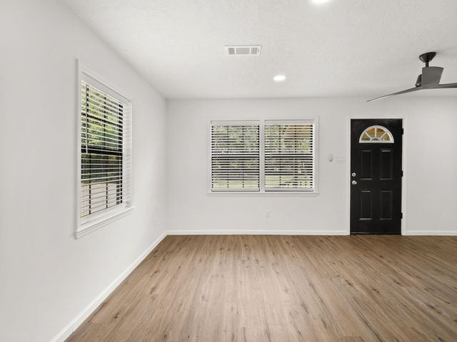 502 Vine St, Deridder, LA 70634