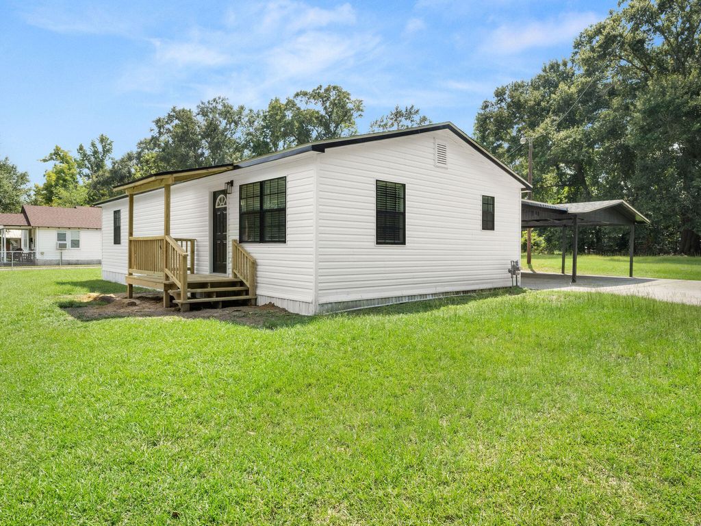 502 Vine St, Deridder, LA 70634