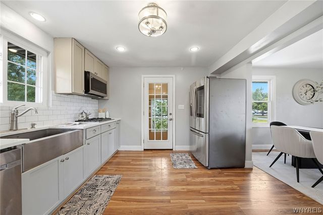 112 Hartford Road, Amherst, NY 14226