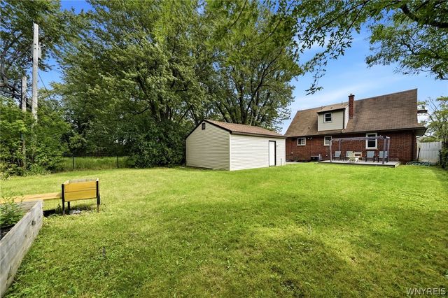 112 Hartford Road, Amherst, NY 14226