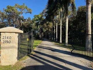 2140 C Road, Loxahatchee Groves, FL 33470
