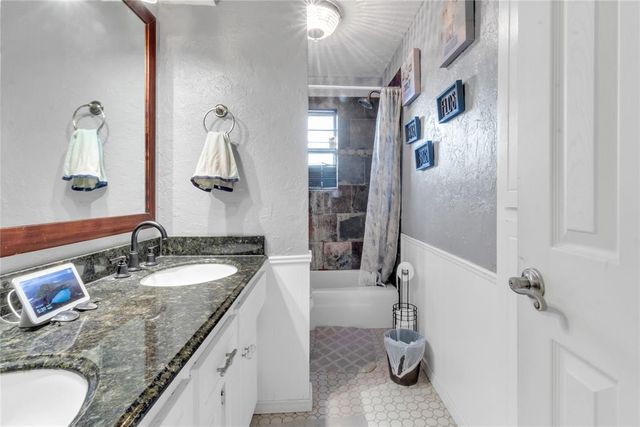 3921 N Shannon Avenue, Bethany, OK 73008