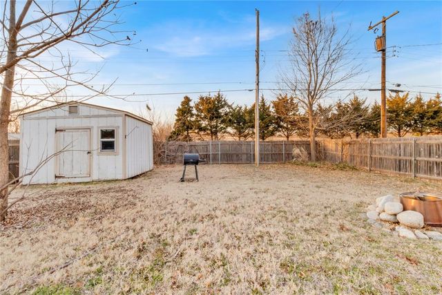 3921 N Shannon Avenue, Bethany, OK 73008