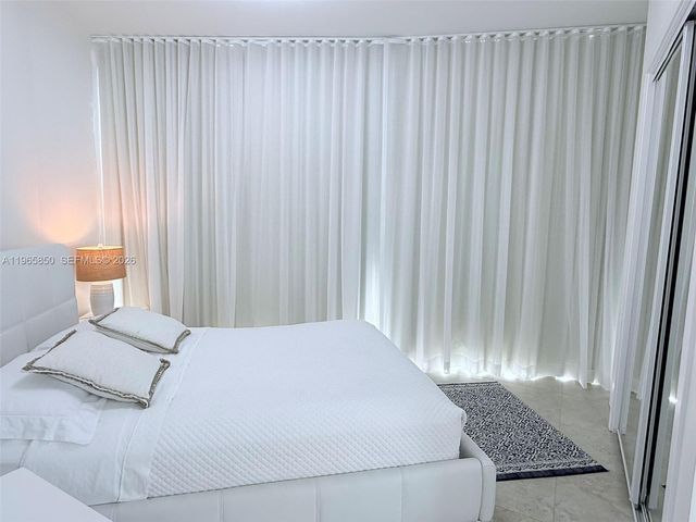 18201 Collins Ave 1501A, Sunny Isles Beach, FL 33160