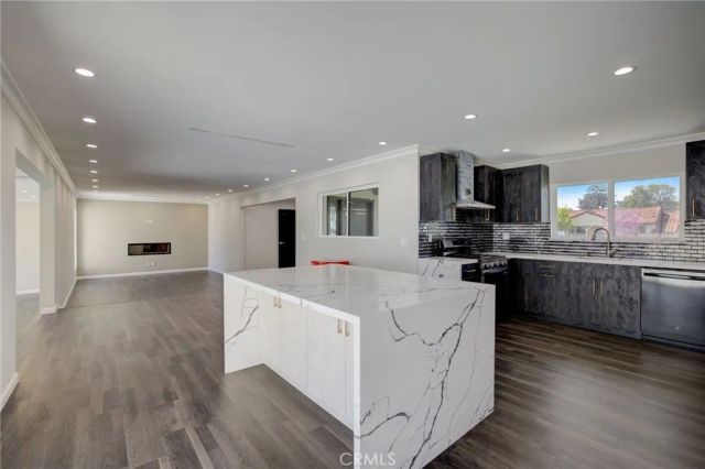 10920 Garden Grove, Porter Ranch, CA 91326