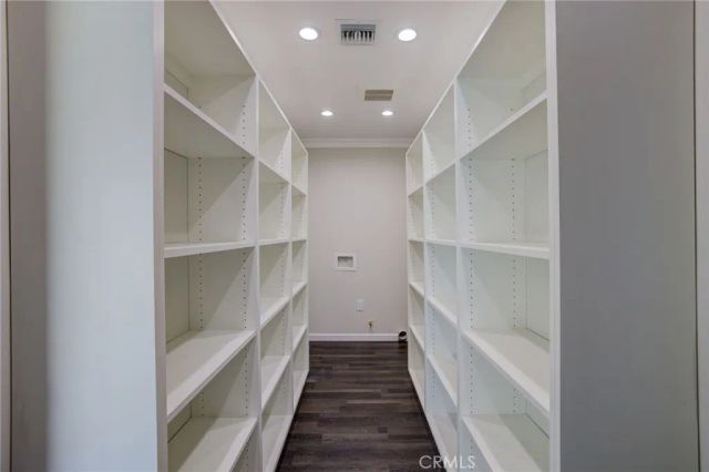 10920 Garden Grove, Porter Ranch, CA 91326