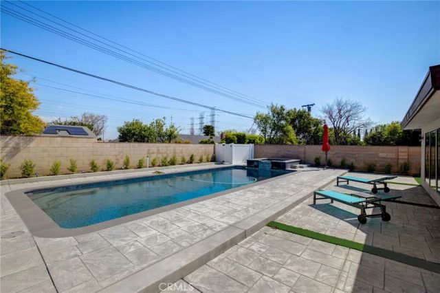 10920 Garden Grove, Porter Ranch, CA 91326