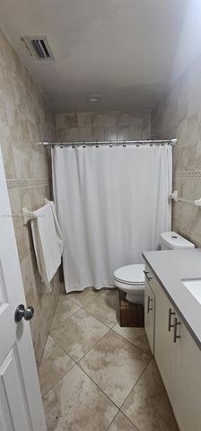 3110 SW 4th St, Deerfield Beach, FL 33442