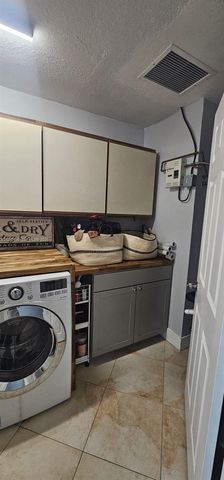 3110 SW 4th St, Deerfield Beach, FL 33442