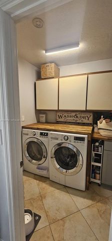 3110 SW 4th St, Deerfield Beach, FL 33442