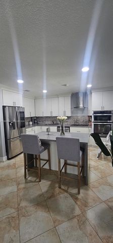 3110 SW 4th St, Deerfield Beach, FL 33442