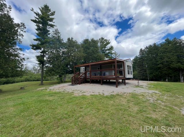 10645 N Main St Road, Rapid River, MI 49878