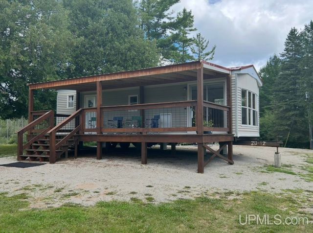 10645 N Main St Road, Rapid River, MI 49878