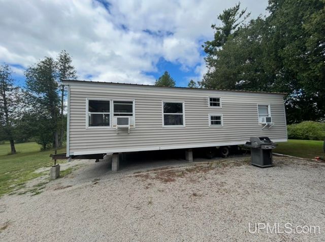 10645 N Main St Road, Rapid River, MI 49878