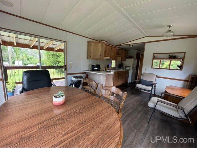 10645 N Main St Road, Rapid River, MI 49878