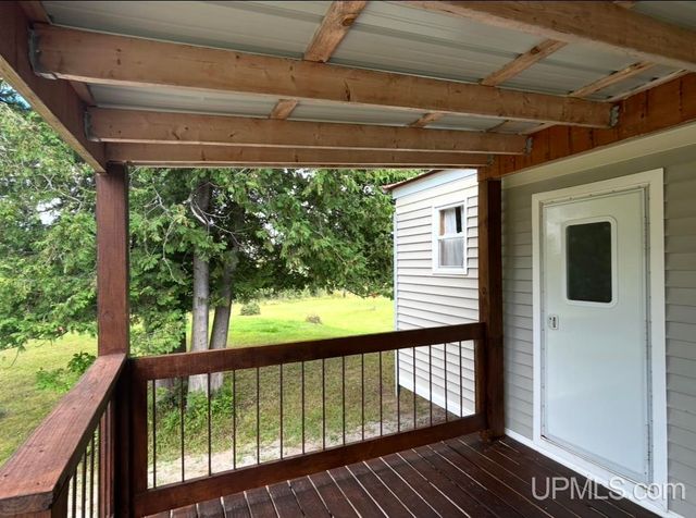 10645 N Main St Road, Rapid River, MI 49878